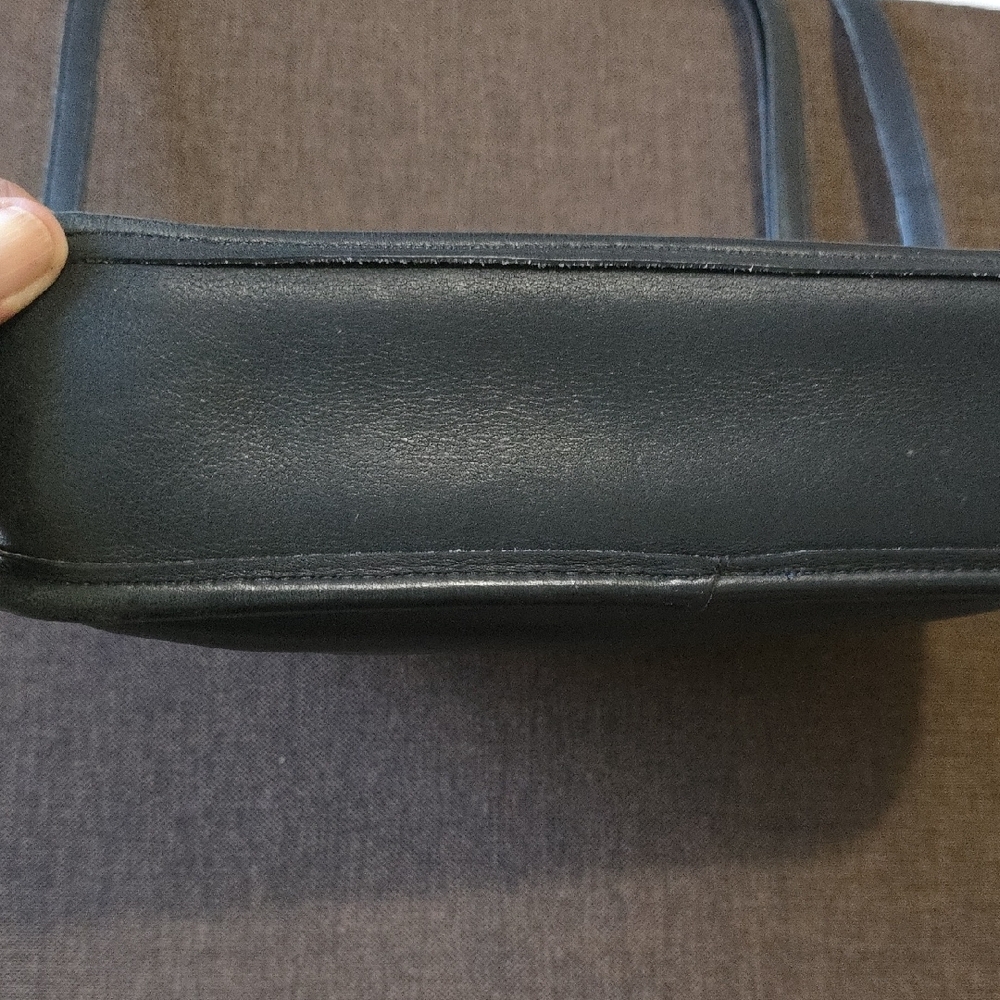Coach Black Leather Zip-Top Bag - Picture 4 of 6